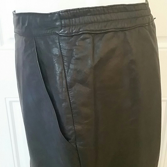 Leather skirt - Picture 3 of 16